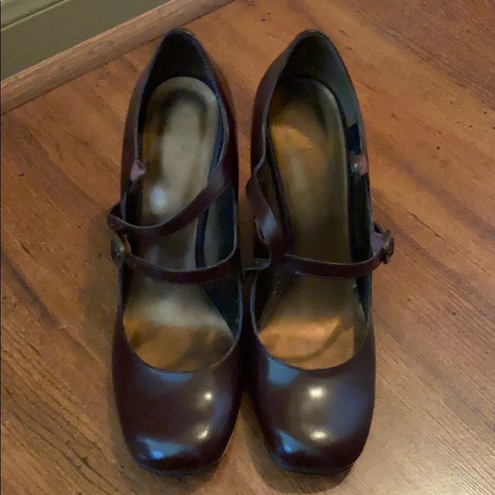 Nine West burgundy heels - size 9